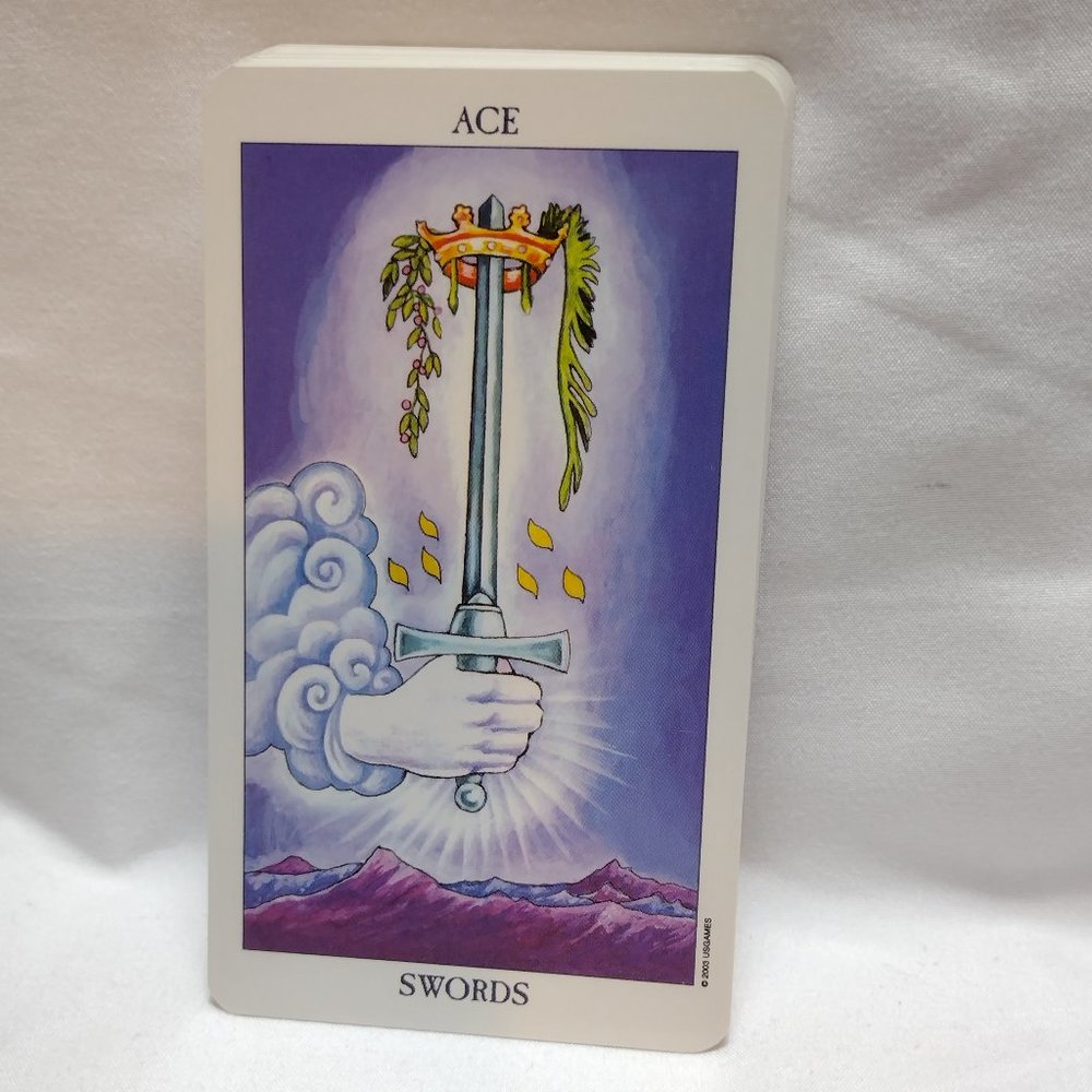 Radiant Rider-Waite Tarot Cards - Picture 8 of 10